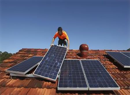 越南向國(guó)內(nèi)推行房頂太陽能電池板